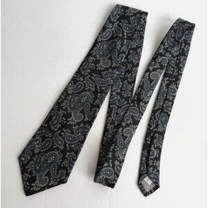 Johnny Carson Men’s Black Blue Paisley Necktie 100% Italian Silk Tie USA